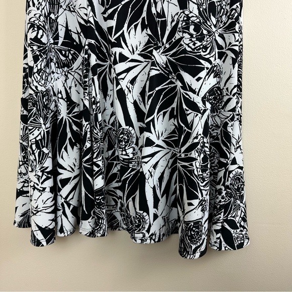 Additions by Chico’s Jersey Knit Dress black&white canvass sketch style size 0 - Picture 3 of 5